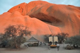 Campscene Spitskoppe 