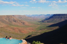 Grootberg lodge setting 