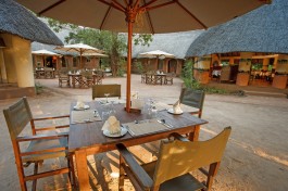Restaurant courtyard 