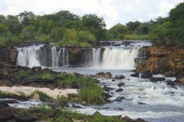 Liuwa falls 
