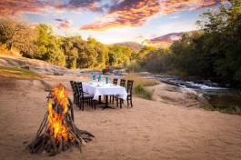Dinner at the riverside 
